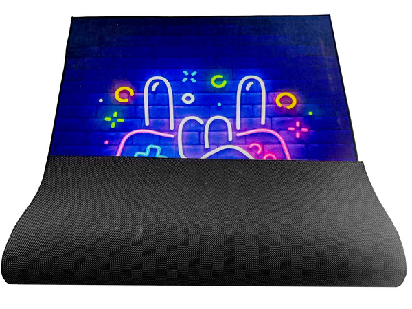 Dywan gamingowy 3D HardGames 140x200 cm - nowoczesny wzór 3D do pokoju gracza
