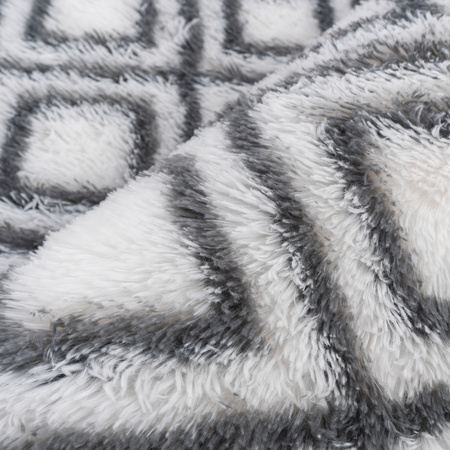 Dywan do salonu shaggy DECOR antypoślizgowy miękki puszysty modny 160x200 White Cube