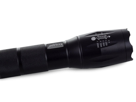 Latarka taktyczna Bailong z diodą LED cree zoom XM-L T6 model 1831