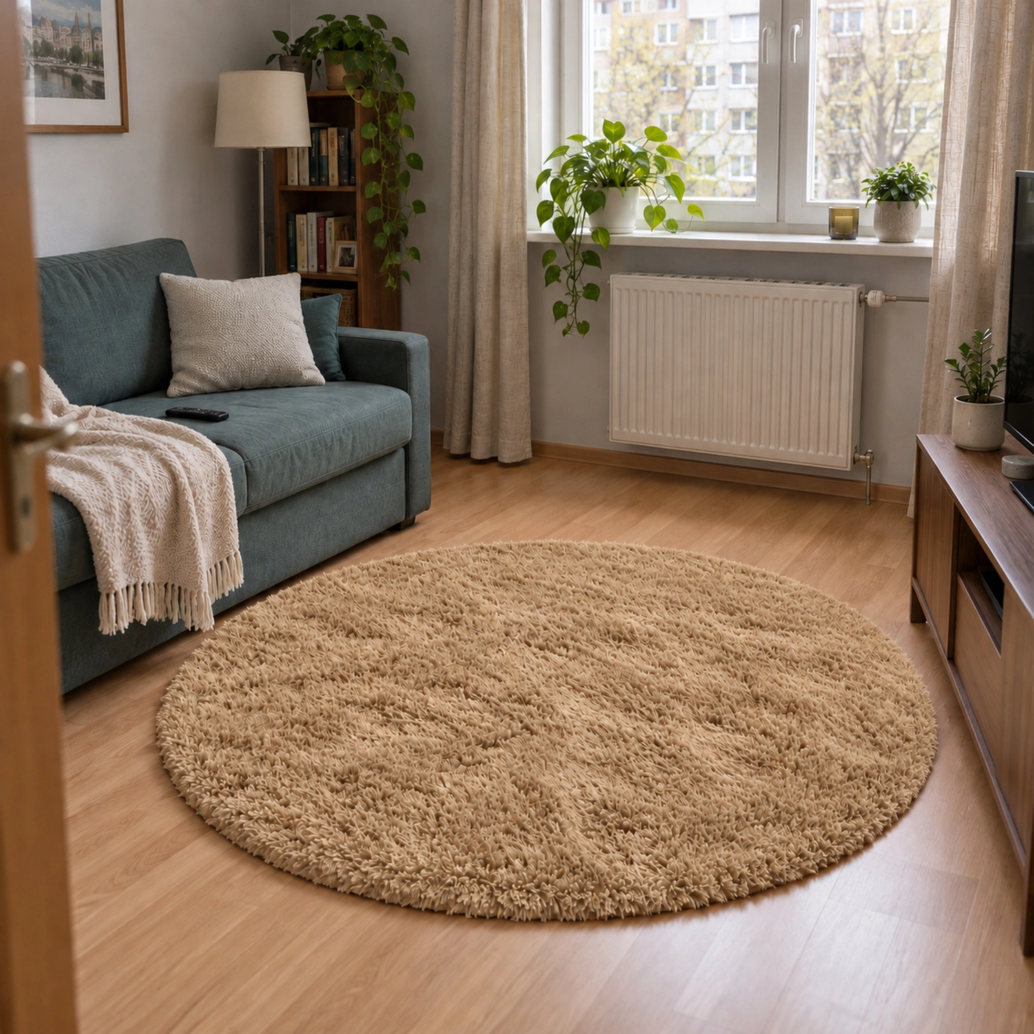 Dywan okrągły Shaggy CappuccinoCamel 100 cm — aranżacja salonu