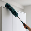 Szczotka do kurzu z mikrofibry teleskopowa do pajęczyn długa 60-95cm, granatowa