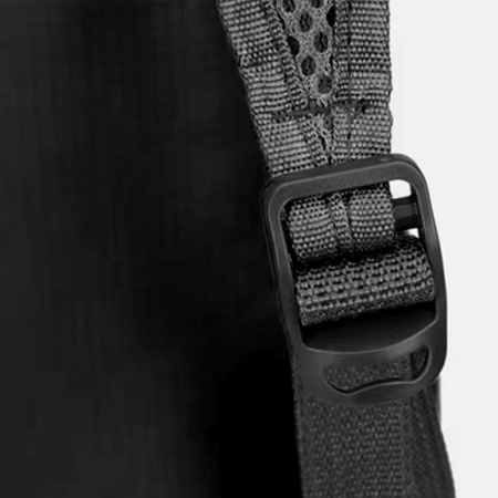 Uniwersalny plecak wodoodporny turystyczny szkolny 25L z dużą komorą i kieszeniami do miasta i pracy